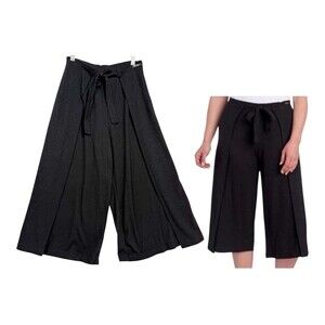 Betsey Johnson Performance Women Size XS Black Ribbed Wide Leg Cropped Pants